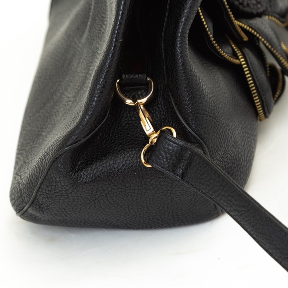 Statement bag black with rosette floral accent - Picture 10 of 16